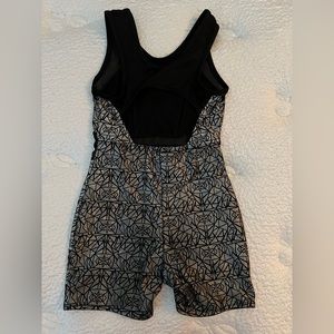 Gymnastics outfit. 6/6x. Little girls. Like new